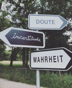 Truth, doute, incertitude, Wahrheit. Speak your truth, image Copyright Ute Wieczorek-King